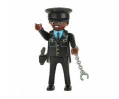 PM001150 Полицейский с пистолетом и наручниками